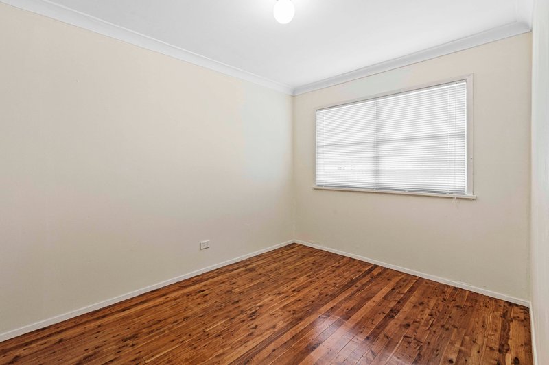 Photo - 13 & 13a Brooker Street, Colyton NSW 2760 - Image 8