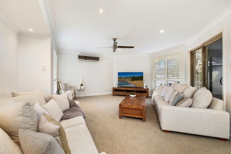 Photo - 13 & 13a Emora Ave , Davistown NSW 2251 - Image 5