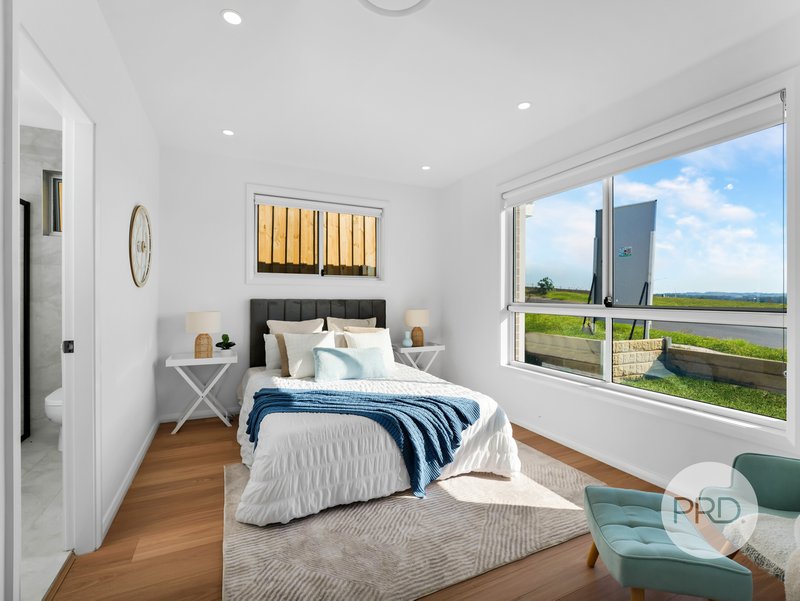 Photo - 13 &13A Skyline Street, Menangle Park NSW 2563 - Image 3