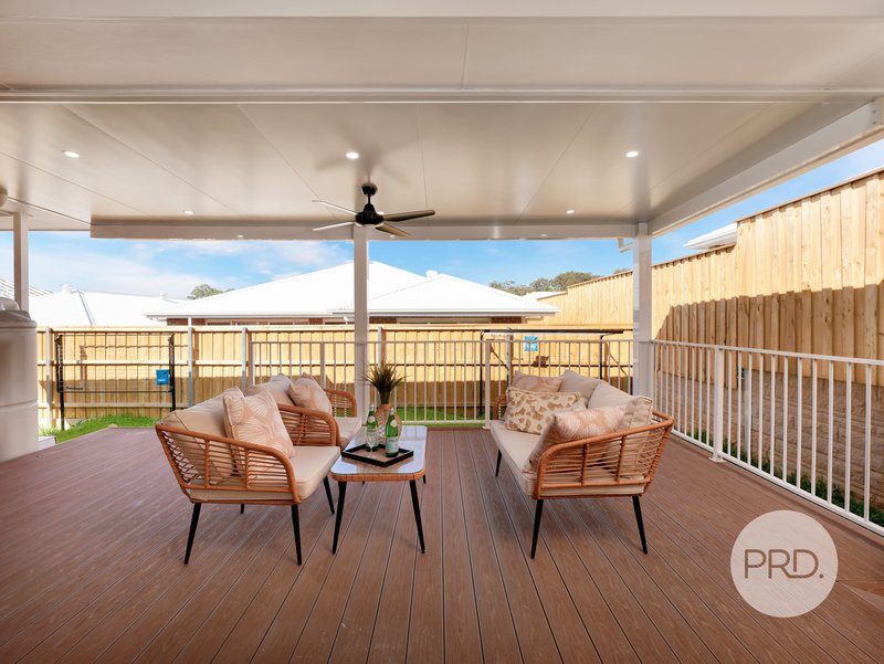 Photo - 13 &13A Skyline Street, Menangle Park NSW 2563 - Image 17