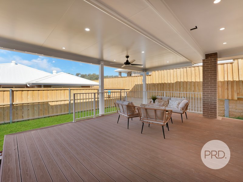 Photo - 13 &13A Skyline Street, Menangle Park NSW 2563 - Image 18
