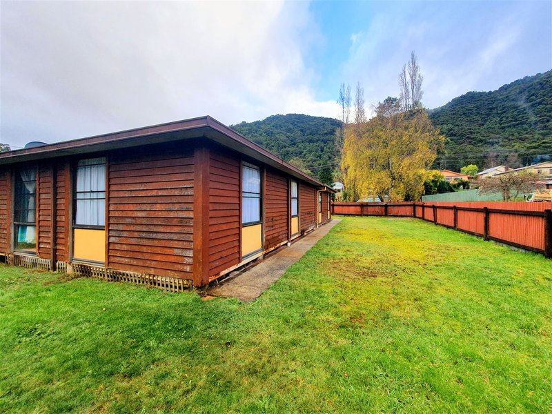 Photo - 13-14 O'Halloran Court, Queenstown TAS 7467 - Image 15