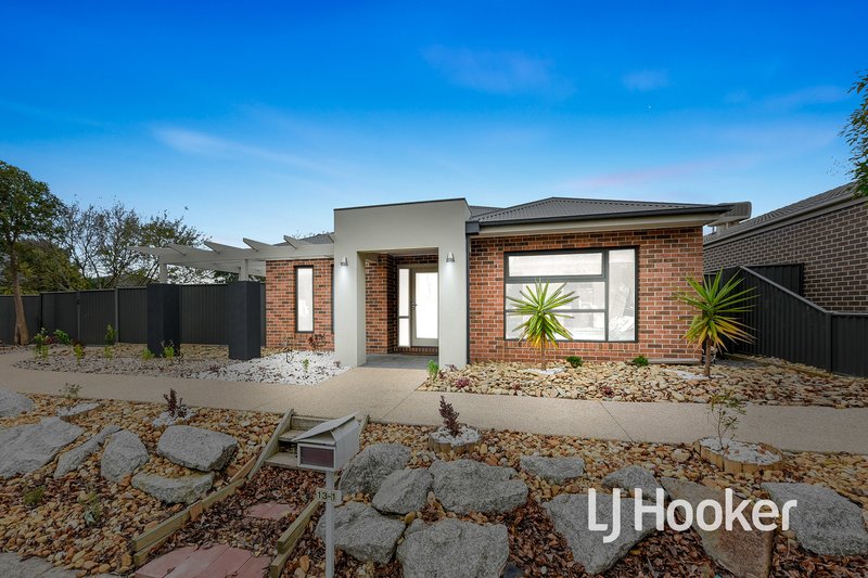 13-15 Ardor Avenue, Cranbourne North VIC 3977