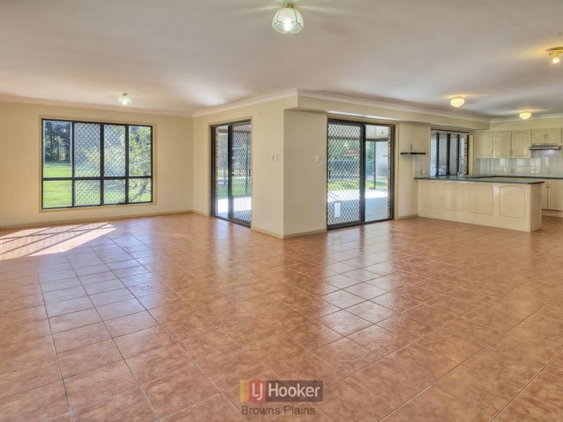 Photo - 13-15 Belvedere Drive, Park Ridge QLD 4125 - Image 3