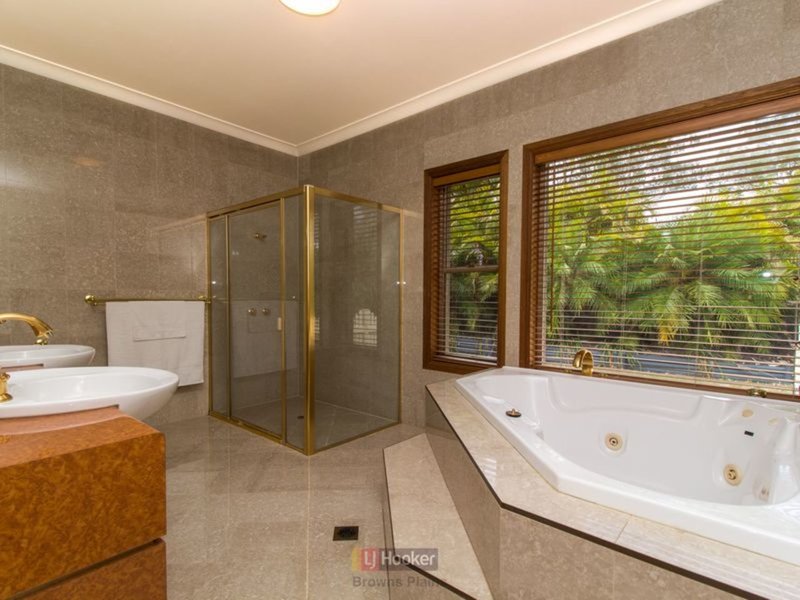 Photo - 13-15 Durham Court, Park Ridge South QLD 4125 - Image 7