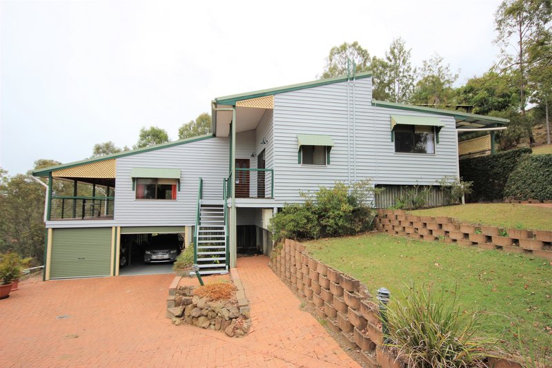 Photo - 13-15 Edward Place, Kooralbyn QLD 4285 - Image 1