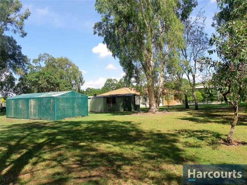 Photo - 13-15 Greygum Court, Ningi QLD 4511 - Image 11