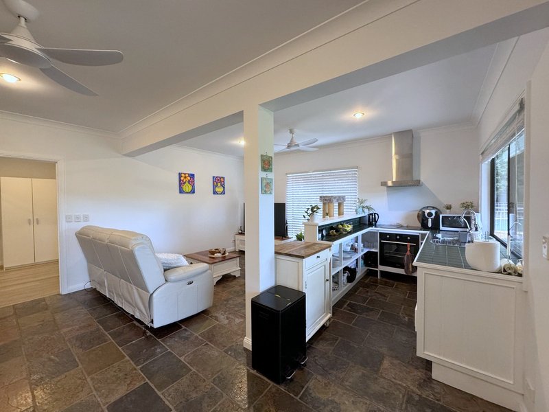 Photo - 13-15 John Nielsen Court, Worongary QLD 4213 - Image 7