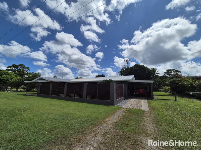 Photo - 13-15 Osborne Street, Daintree QLD 4873 - Image 1