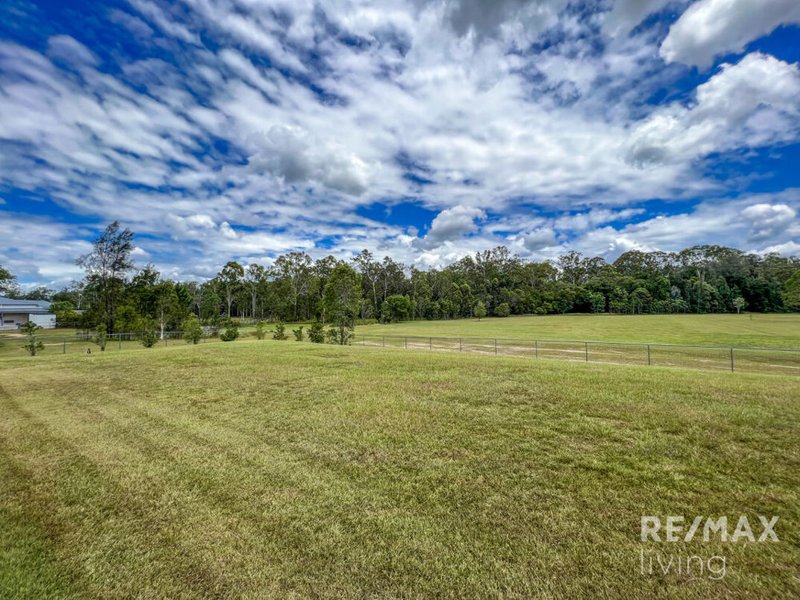 Photo - 13-15 Romi Close, Woodford QLD 4514 - Image 10