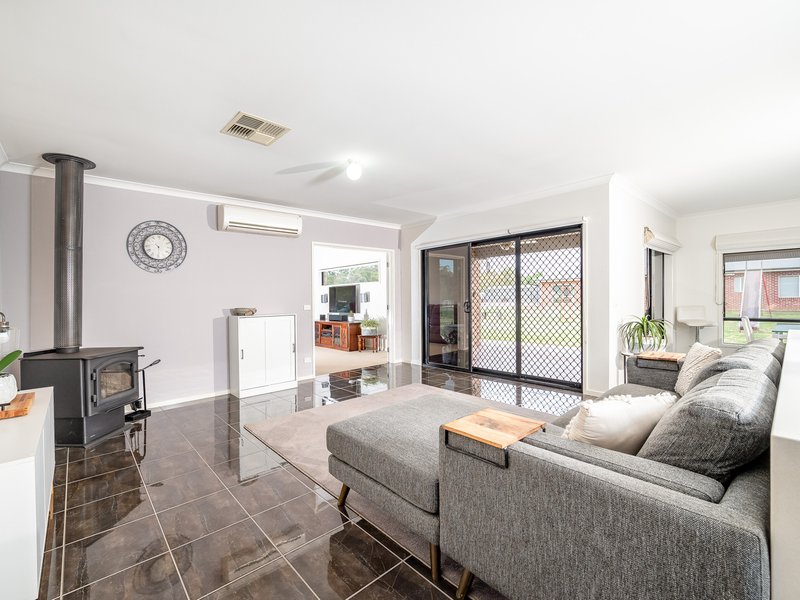 Photo - 13-15 Scarlett Street, Avenel VIC 3664 - Image 5