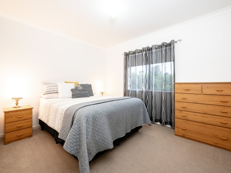 Photo - 13-15 Scarlett Street, Avenel VIC 3664 - Image 10