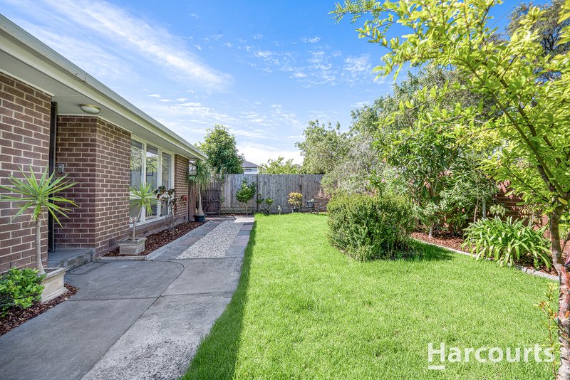 Photo - 1/3-5 Carlisle Crescent, Hughesdale VIC 3166 - Image 10