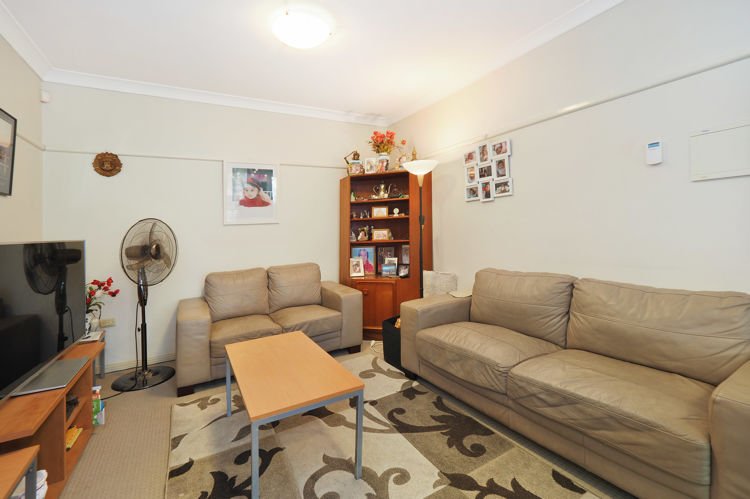 Photo - 1/3-5 Marsden Street, Granville NSW 2142 - Image 3