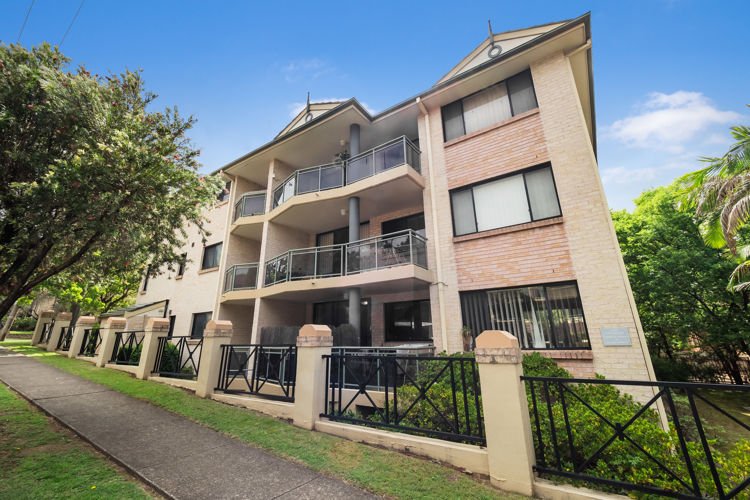 Photo - 1/3-5 Marsden Street, Granville NSW 2142 - Image 8