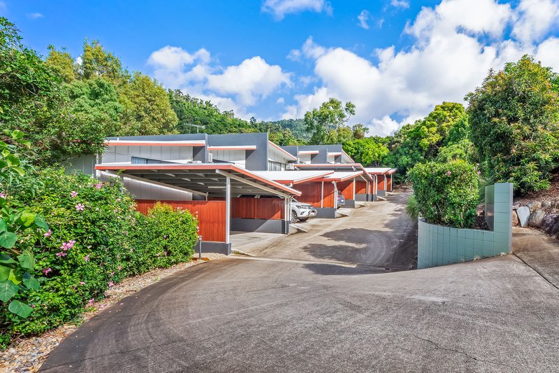 Photo - 1/3-5 Seaview Drive, Airlie Beach QLD 4802 - Image 10