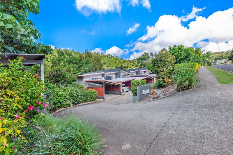 Photo - 1/3-5 Seaview Drive, Airlie Beach QLD 4802 - Image 12