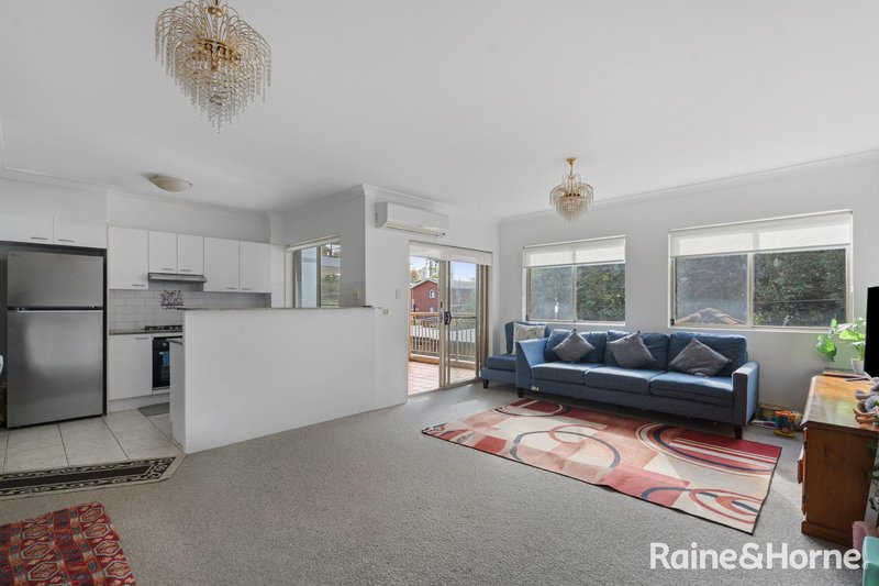 Photo - 1/3-5 Shortland Street, Point Frederick NSW 2250 - Image 3