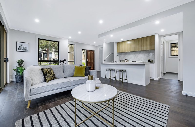 Photo - 1/3 Adrienne Crescent, Mount Waverley VIC 3149 - Image 4