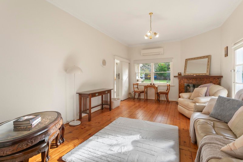 Photo - 13 Aintree Road, Glen Iris VIC 3146 - Image 2