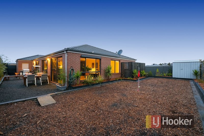 Photo - 13 Albert Circuit, Pakenham VIC 3810 - Image 15