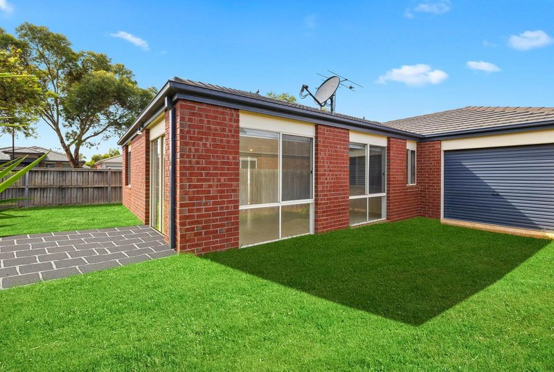 Photo - 13 Alice Way, Tarneit VIC 3029 - Image 11