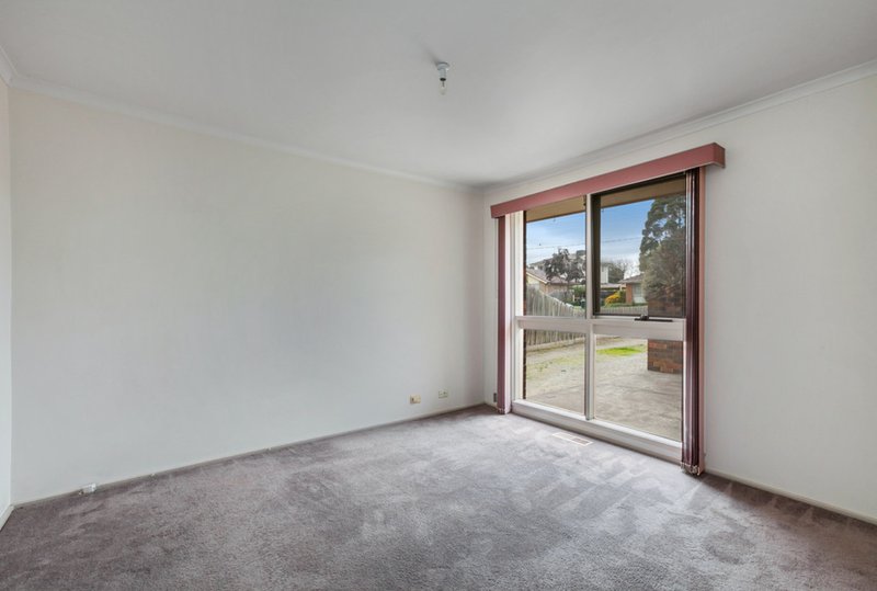 Photo - 13 Allan Avenue, South Morang VIC 3752 - Image 9