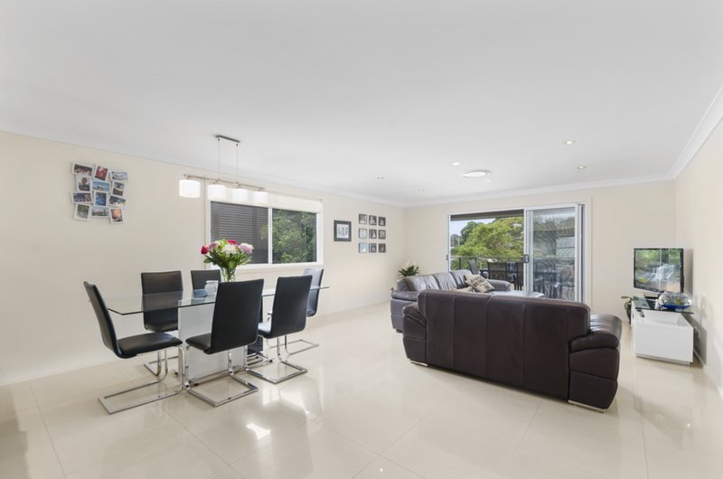 Photo - 13 Allenby Parade, Bulli NSW 2516 - Image 2