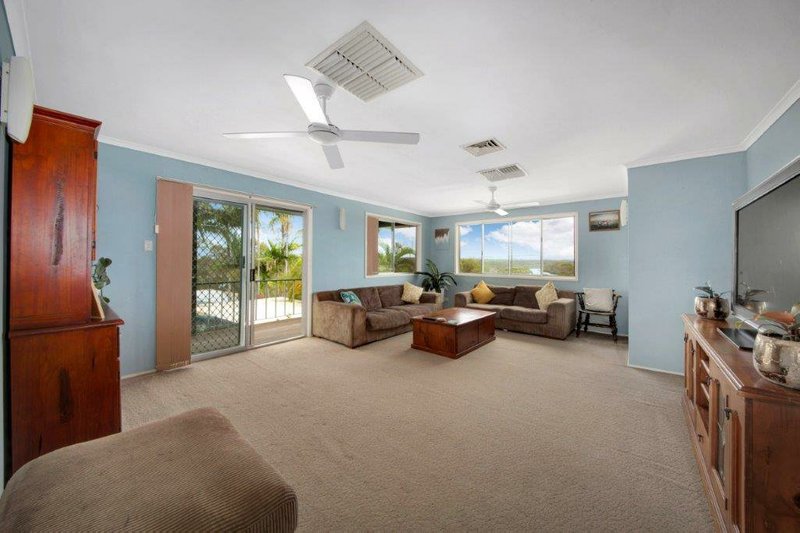 Photo - 13 Alpine Avenue, Boyne Island QLD 4680 - Image 4