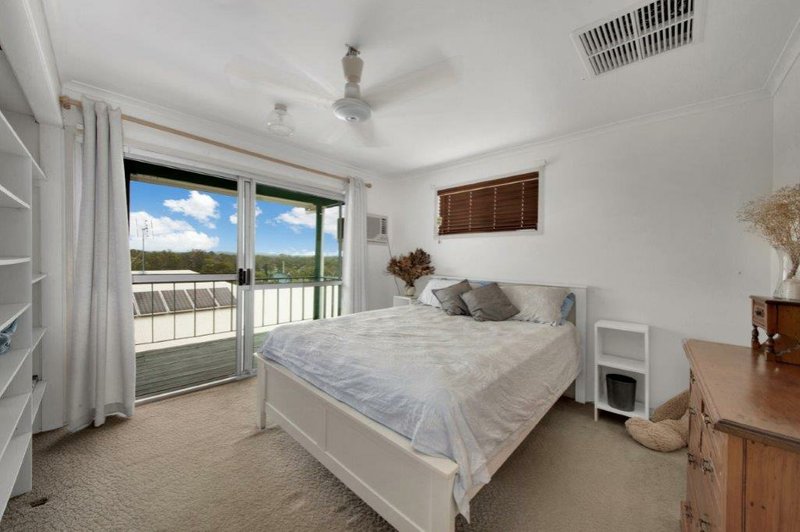 Photo - 13 Alpine Avenue, Boyne Island QLD 4680 - Image 7