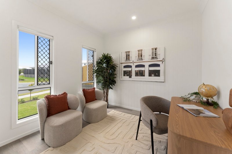 Photo - 13 Alpine Street, Redland Bay QLD 4165 - Image 10