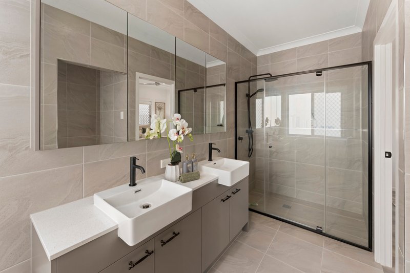 Photo - 13 Alpine Street, Redland Bay QLD 4165 - Image 12