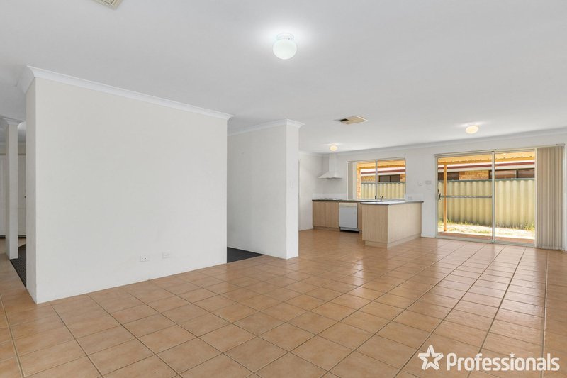 Photo - 13 Althorpe Crescent, Port Kennedy WA 6172 - Image 12