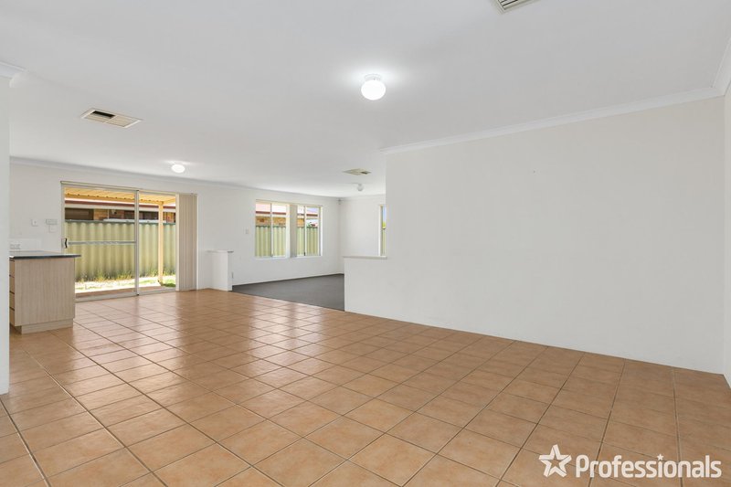 Photo - 13 Althorpe Crescent, Port Kennedy WA 6172 - Image 15