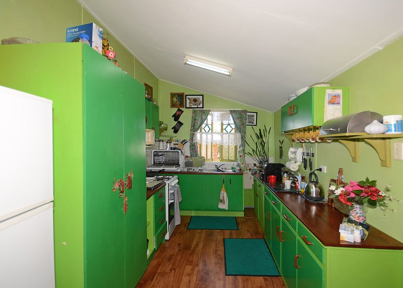 Photo - 13 Andrew Street, Pialba QLD 4655 - Image 13