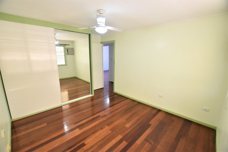 Photo - 13 Angler Street, Toolooa QLD 4680 - Image 7