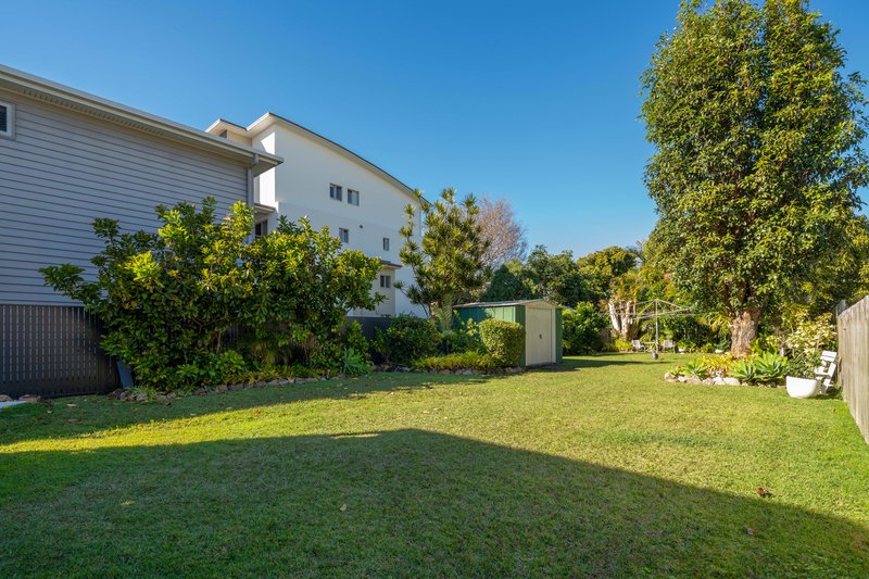 Photo - 13 Annie Street, Woody Point QLD 4019 - Image 16