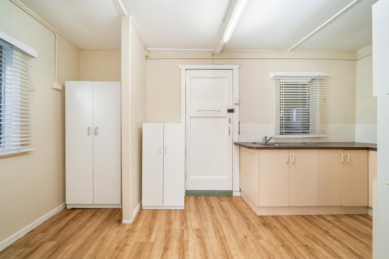 Photo - 13 Annie Street, Woody Point QLD 4019 - Image 25