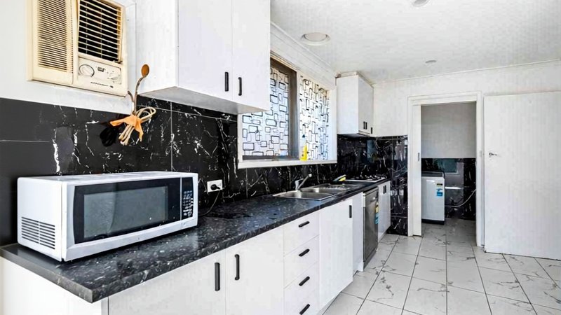 Photo - 13 Anstey Avenue, Reservoir VIC 3073 - Image 3