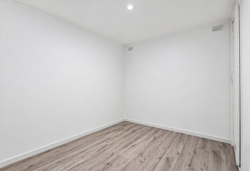 Photo - 13 Anstey Avenue, Reservoir VIC 3073 - Image 7