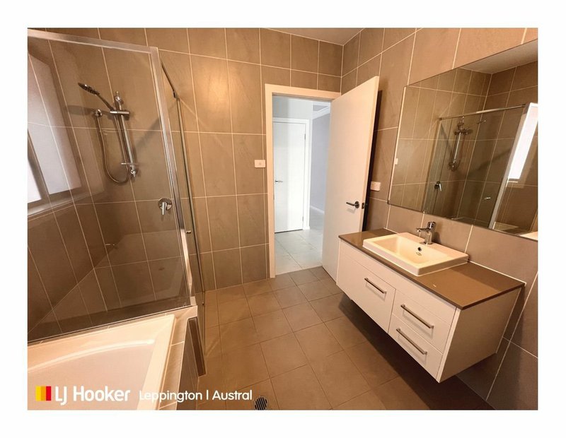 Photo - 13 Aroona Avenue, Austral NSW 2179 - Image 3