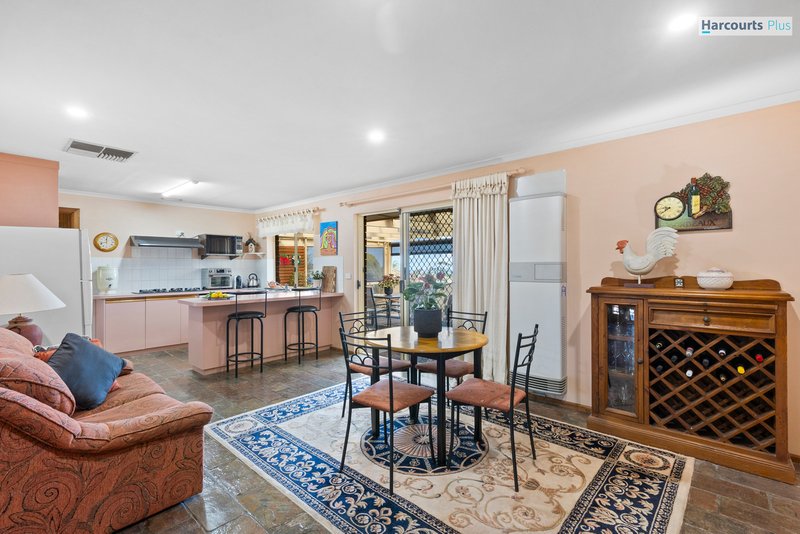 Photo - 13 Aroona Road, Hallett Cove SA 5158 - Image 8