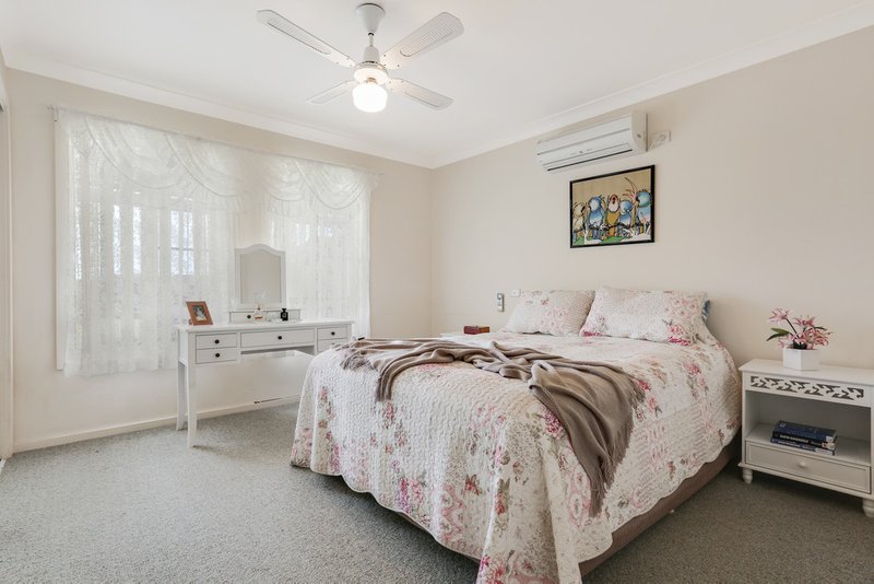 Photo - 13 Ashmore Crescent, Kanahooka NSW 2530 - Image 5