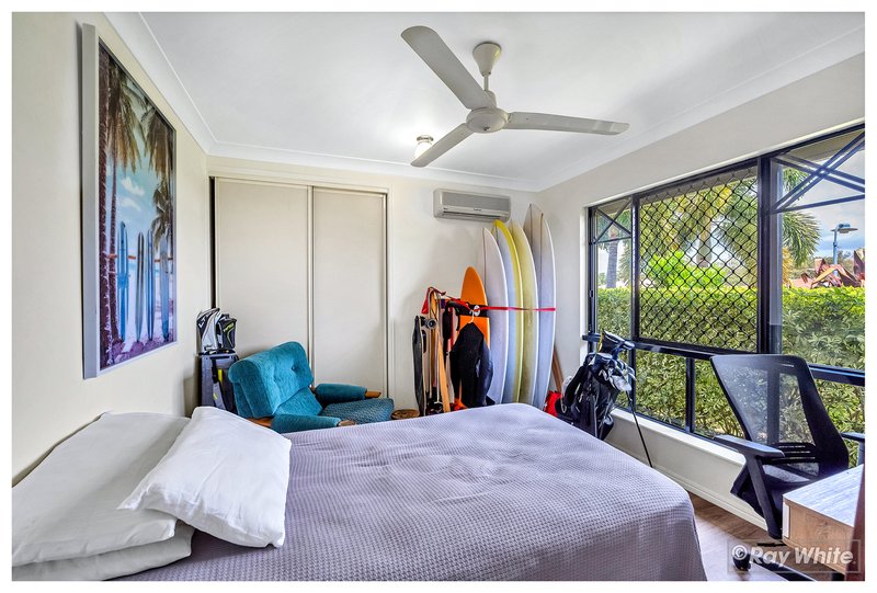 Photo - 13 Athlone Court, Norman Gardens QLD 4701 - Image 18