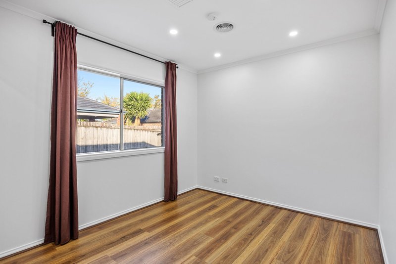 Photo - 13 Atkinson Drive, Berwick VIC 3806 - Image 8