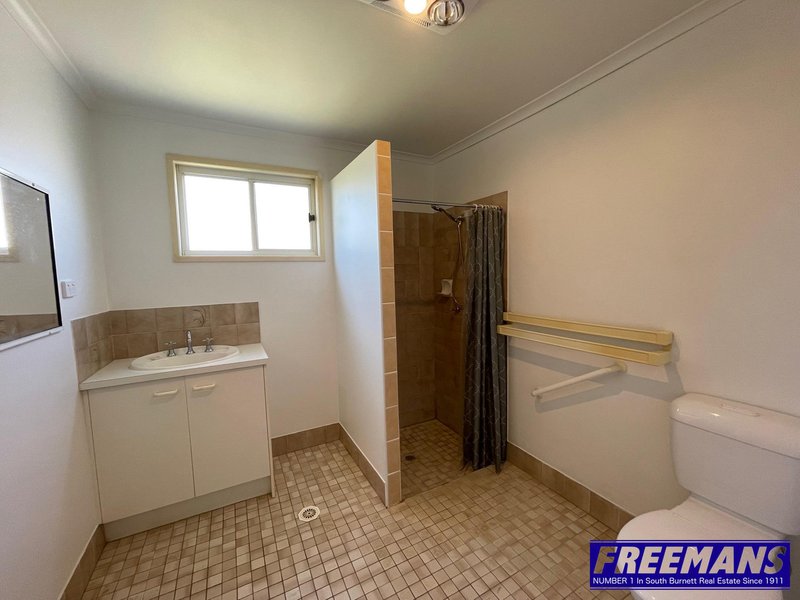 Photo - 13 Avoca Place, Nanango QLD 4615 - Image 10