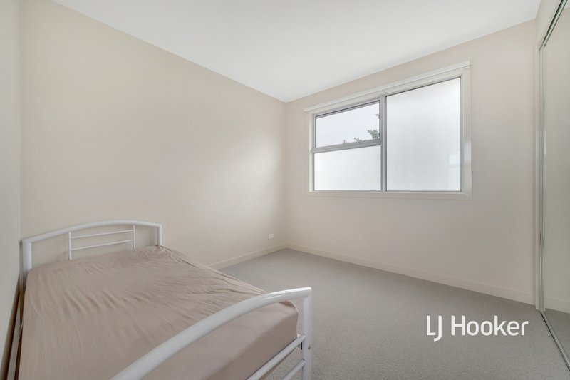 Photo - 1/3 Avon Court, Glen Waverley VIC 3150 - Image 6