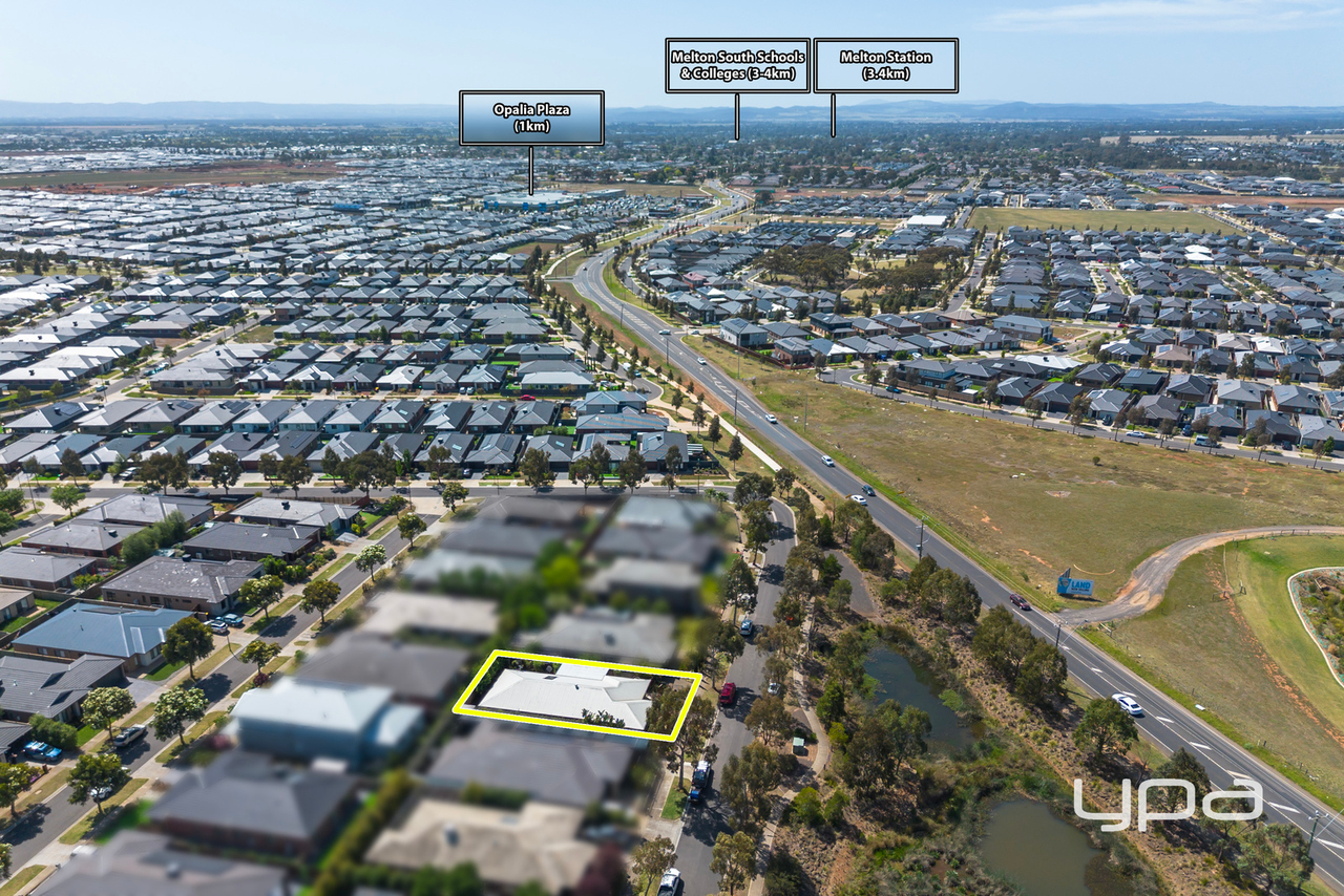 4-bedroom house at 13 AVONMORE WAY, Weir Views VIC 3338, Melton, Victoria