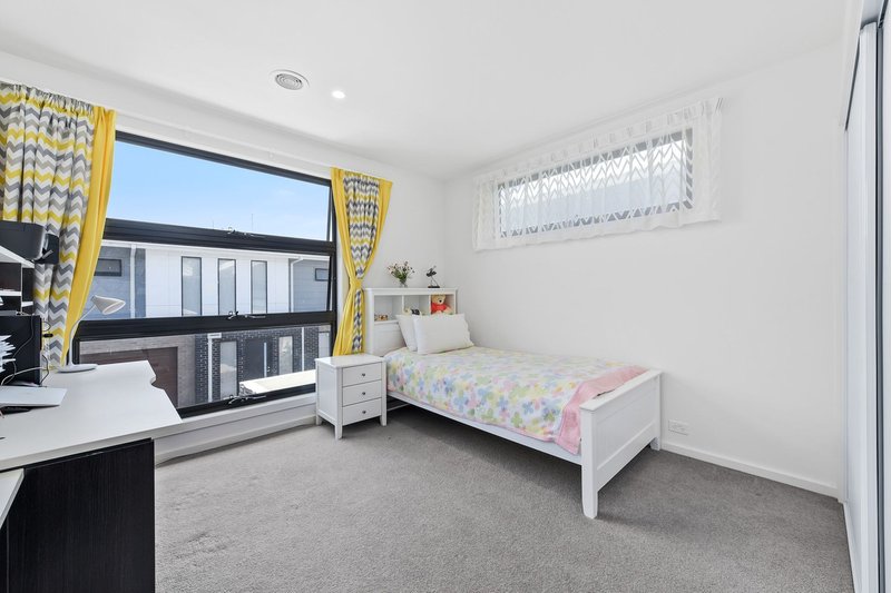 Photo - 13 Azure Crescent, Keysborough VIC 3173 - Image 15