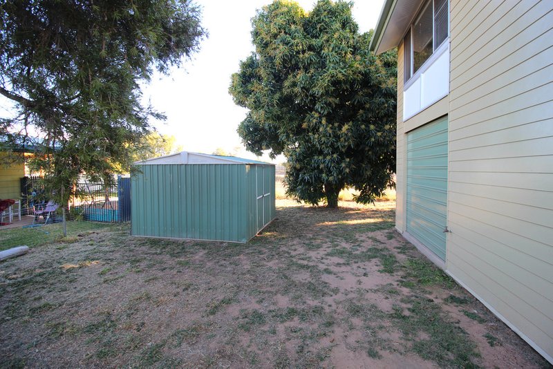 Photo - 13 Baker Street, Emerald QLD 4720 - Image 20